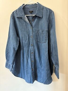 Talbots Light Blue Denim Button-Up Shirt - 100 % cotton - women’s size 2X
